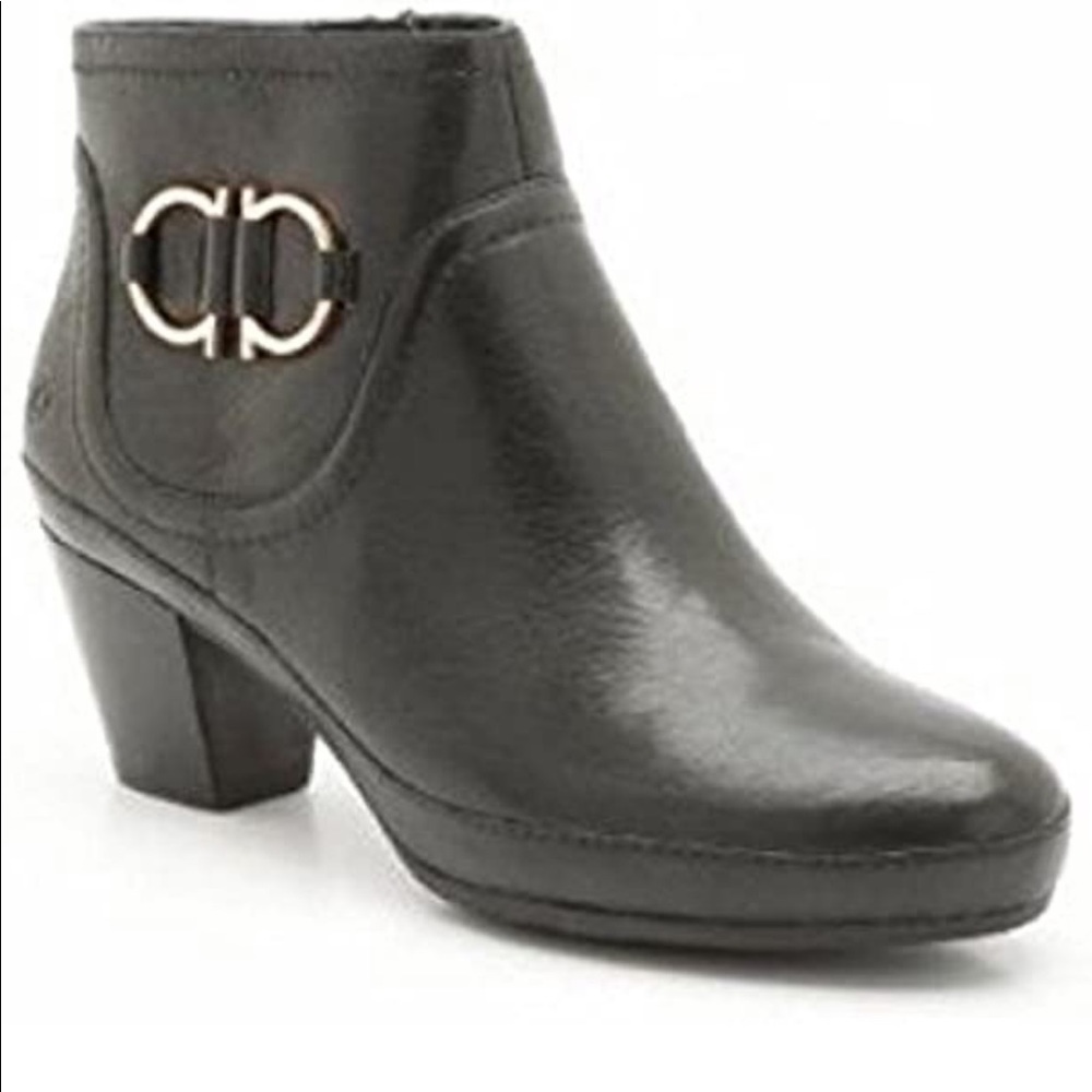 Clark’s Masque Marlo leather Boots  Size 10